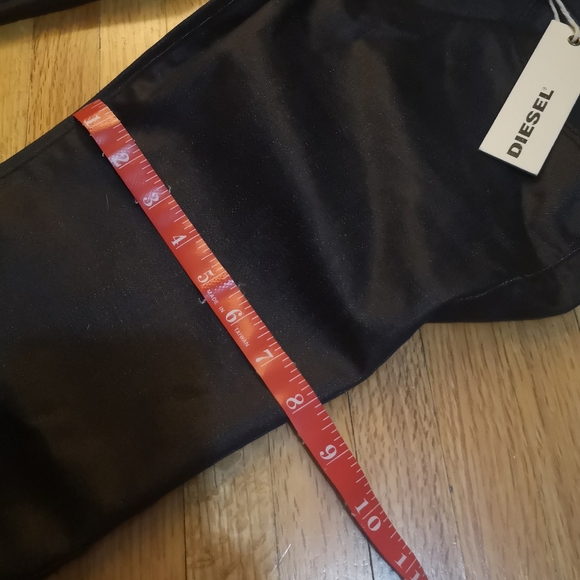 "NWT" DIESEL JEANS - Picture 7 of 8